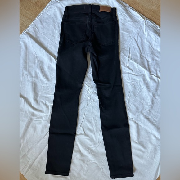 Madewell High Rise Jeans in Lunar Wash - Picture 3 of 6